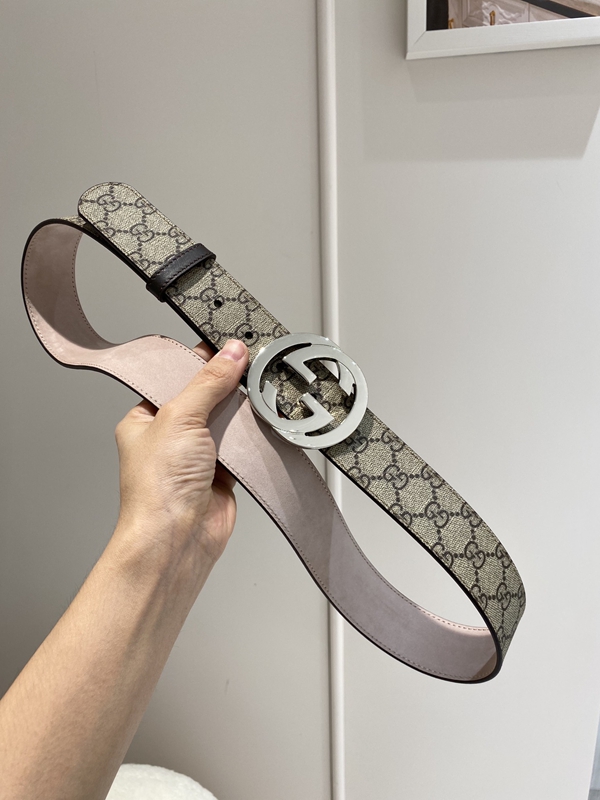 スーパーコピーグッチベルト正面デザイン